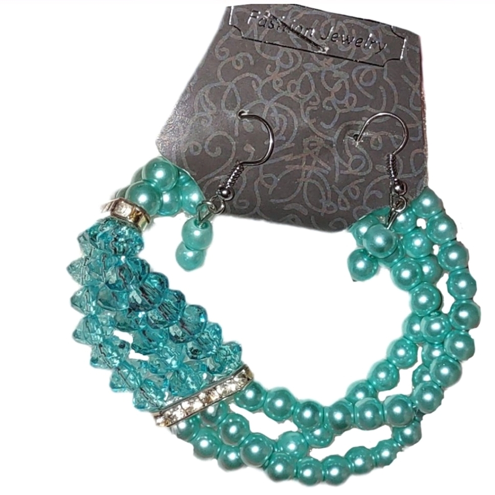 Stretch 3-Row Aqua Pearl  Bracelet